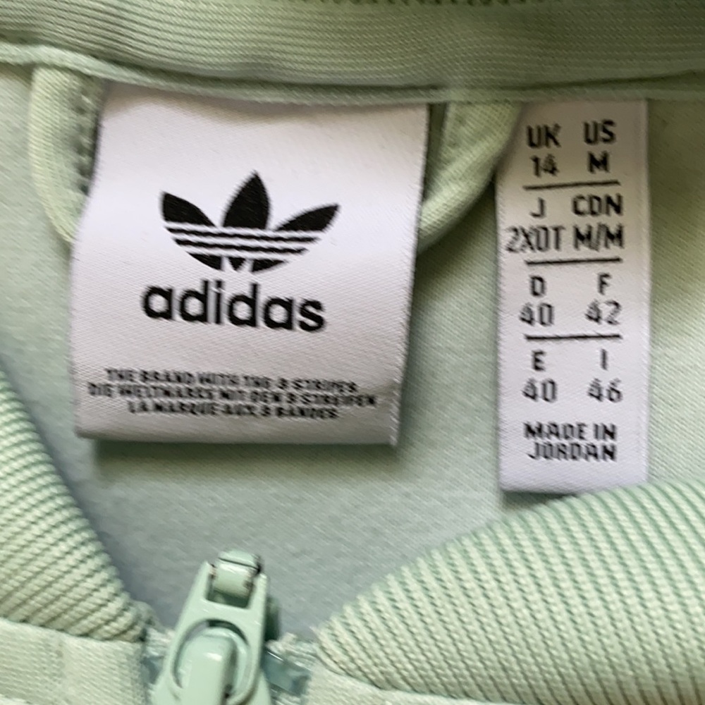 Adidas tracksuit - Picture 4 of 7